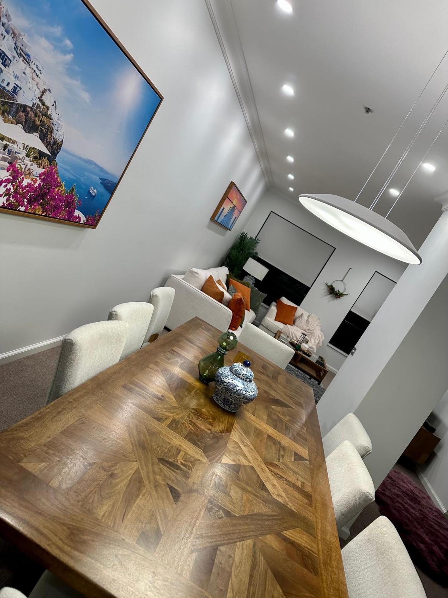 Private 1 Bed Accom With Bathroom In A 3 Bed Apartment - Melb Cbd, Regency Towers - Free Parking, Wifi And Pool Мелбърн Екстериор снимка